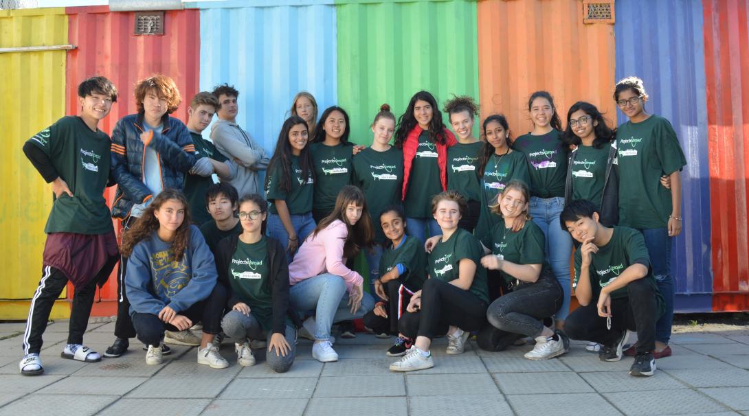 Teenage volunteers enjoy their group trip through South Africa. High School Special volunteers take group photo at their Childcare placement in South Africa.